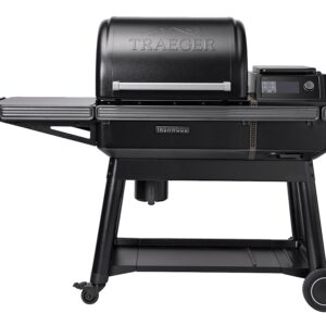 Traeger Ironwood TFB61RLG Pellet Grill, 396 sq-in Primary Cooking Surface, 220 sq-in Secondary Cooking Surface, Black